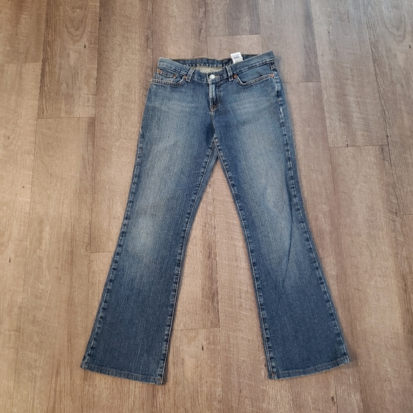 Lucky Brand Y2K Mid Rise Flare Jeans Medium Wash Size 6 EUC - Picture 2 of 9